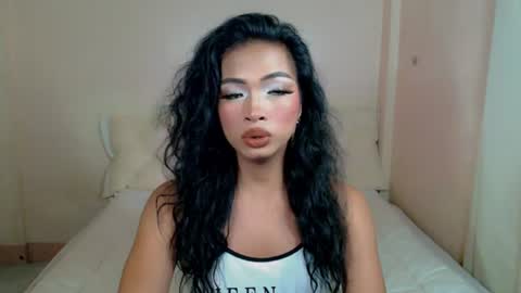 Snapshot of katalina_rouge chatting on July 8, 10:42 am IVY JANE online show from July 8, 10:42 am