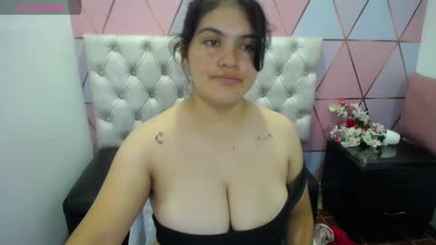 Snapshot of katalina_santana25 chatting on March 5, 9:59 pm katalina santana25 online show from March 5, 9:59 pm