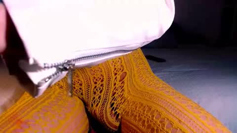 katalinaferreirax online show from December 4, 11:46 pm