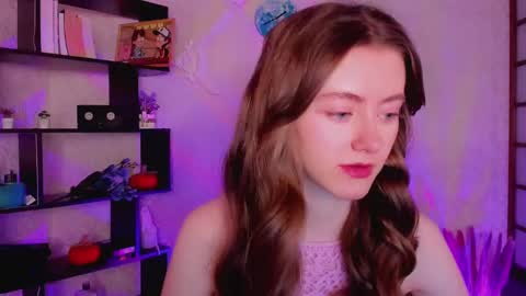 Snapshot of kate_cuddle chatting on December 19, 2:12 am Kate online show from December 19, 2:12 am