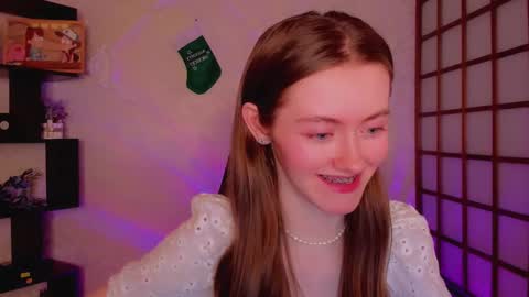 Snapshot of kate_cuddle chatting on December 31, 4:49 am Kate online show from December 31, 4:49 am