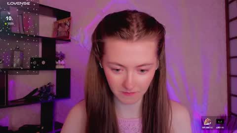 Snapshot of kate_cuddle chatting on January 30, 2:27 am Kate online show from January 30, 2:27 am