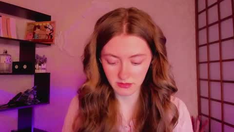 Snapshot of kate_cuddle chatting on February 7, 2:19 am Kate online show from February 7, 2:19 am