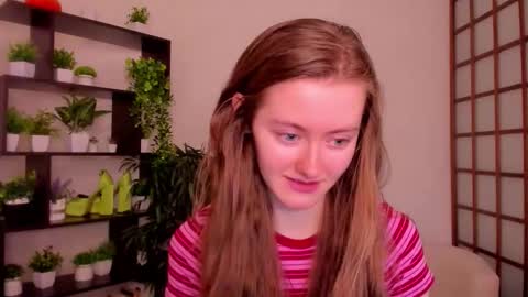 Snapshot of kate_cuddle chatting on September 11, 2:44 am Kate online show from September 11, 2:44 am