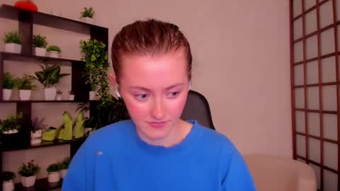Snapshot of kate_cuddle chatting on September 12, 2:55 am Kate online show from September 12, 2:55 am