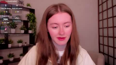 Snapshot of kate_cuddle chatting on April 28, 2:38 am Kate online show from April 28, 2:38 am