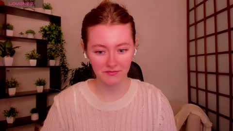 Snapshot of kate_cuddle chatting on May 21, 2:18 am Kate online show from May 21, 2:18 am