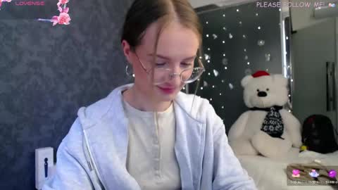 Snapshot of kate_jonson chatting on May 11, 12:33 pm .Be kind and gentle with me and I will do my best for you. online show from May 11, 12:33 pm