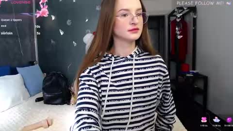 Snapshot of kate_jonson chatting on May 14, 7:04 am .Be kind and gentle with me and I will do my best for you. online show from May 14, 7:04 am