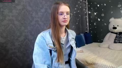 Snapshot of kate_jonson chatting on June 1, 1:13 pm .Be kind and gentle with me and I will do my best for you. online show from June 1, 1:13 pm