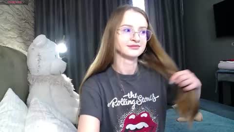 Snapshot of kate_jonson chatting on July 3, 6:31 am .Be kind and gentle with me and I will do my best for you. online show from July 3, 6:31 am