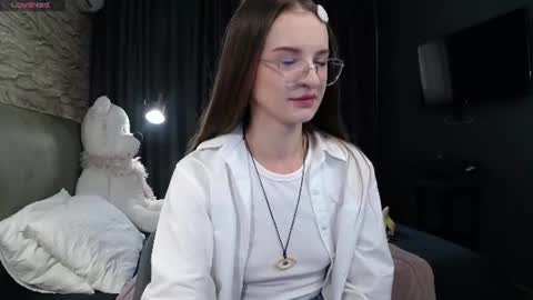 Snapshot of kate_jonson chatting on July 18, 7:34 am .Be kind and gentle with me and I will do my best for you. online show from July 18, 7:34 am