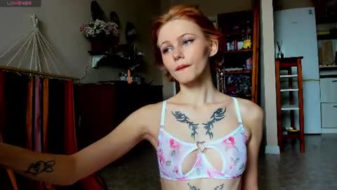 Snapshot of kate_mikki chatting on July 28, 8:10 am kate_mikki online show from July 28, 8:10 am