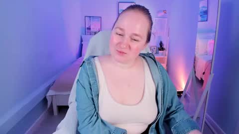 Snapshot of kate_rest chatting on May 10, 8:19 am Kate Follow me dear online show from May 10, 8:19 am