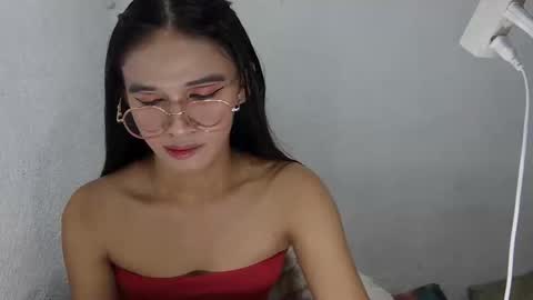 Kate online show from April 1, 1:41 pm