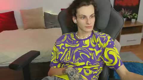 Snapshot of kate_sparkl chatting on June 22, 6:05 pm kate_sparkl online show from June 22, 6:05 pm