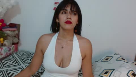 Snapshot of kateangelly chatting on May 7, 3:01 am kateangelly online show from May 7, 3:01 am
