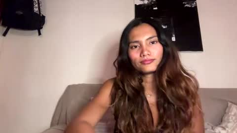Snapshot of katedami chatting on June 23, 7:56 pm Kate Dami online show from June 23, 7:56 pm