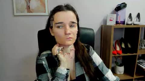 Kate  online show from March 14, 7:58 am