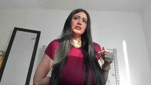 Snapshot of katestone_again chatting on April 24, 9:39 pm love meeee online show from April 24, 9:39 pm