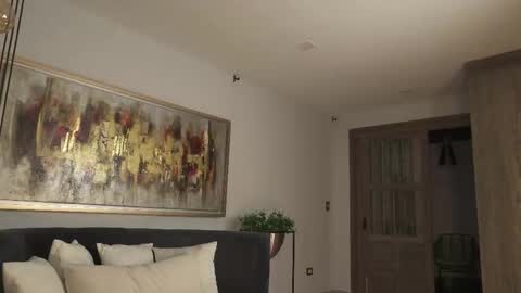 K A T E  online show from September 9, 9:42 am