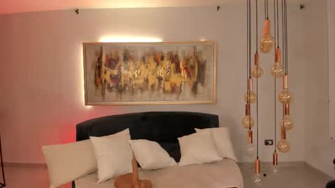 K A T E  online show from March 26, 12:22 pm