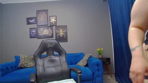 Kate online show from December 7, 9:33 pm