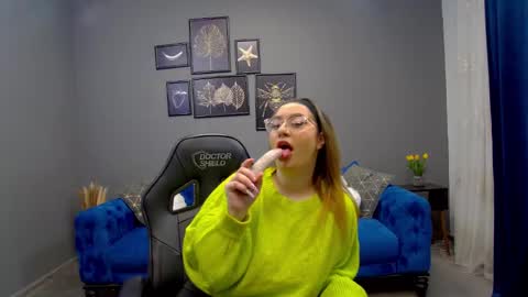 Kate online show from February 3, 6:28 pm