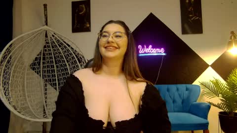 Kate online show from April 8, 7:25 pm