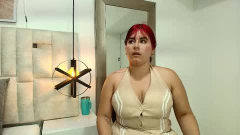 Snapshot of katey_curvy01_ chatting on March 3, 11:27 am kate rodrigues online show from March 3, 11:27 am