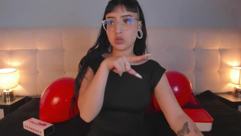 Snapshot of kathaline_markle chatting on February 24, 7:09 pm Katha or Cintya online show from February 24, 7:09 pm