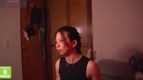 Snapshot of kathc_19 chatting on October 25, 1:35 am Katerine online show from October 25, 1:35 am