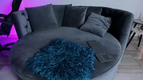 KATHE ANDERSON online show from January 17, 11:59 am