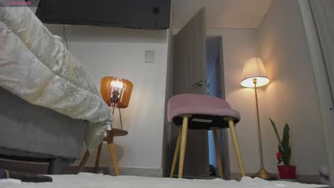 Snapshot of katheriine_saenz22 chatting on April 17, 3:15 pm Kathee Saenz online show from April 17, 3:15 pm