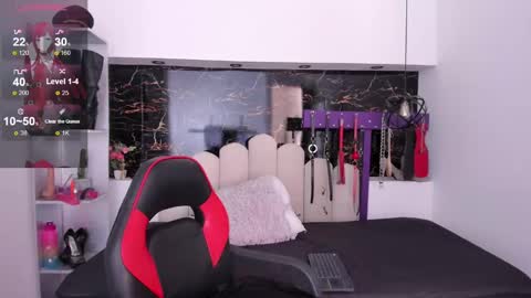 Snapshot of kathia_arnstrong chatting on December 11, 5:26 pm Kathia online show from December 11, 5:26 pm