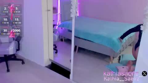 Snapshot of kathia_saenz chatting on February 20, 3:45 am Kathia online show from February 20, 3:45 am