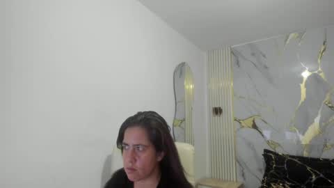 Paola online show from April 8, 12:49 pm