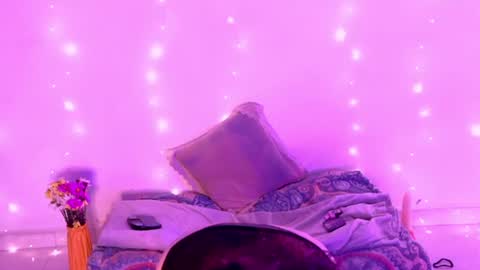 Snapshot of kathleencosmicvice chatting on June 28, 9:32 pm Kathleen online show from June 28, 9:32 pm