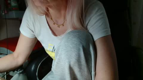 Kathleen online show from June 8, 1:22 pm