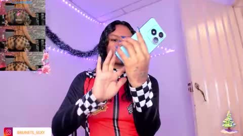 Snapshot of katia606424 chatting on February 2, 1:54 pm Katia online show from February 2, 1:54 pm