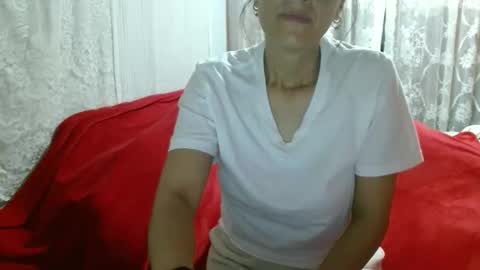 Snapshot of katia_love69 chatting on May 31, 11:39 am Katia Love69 online show from May 31, 11:39 am
