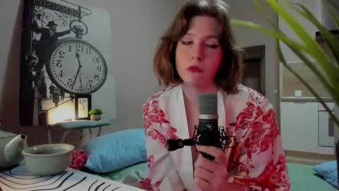 Snapshot of katia_npzd chatting on June 4, 1:00 am KatieNPZD online show from June 4, 1:00 am