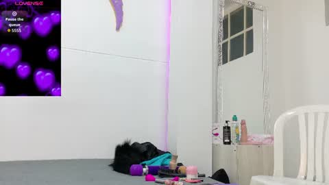 Snapshot of katia_rose23 chatting on June 10, 7:13 pm . . KATIA . . online show from June 10, 7:13 pm