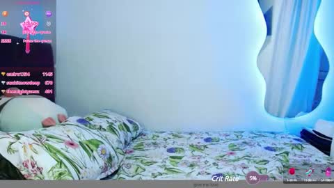 Snapshot of katia_sex25 chatting on December 3, 8:05 am Katia online show from December 3, 8:05 am