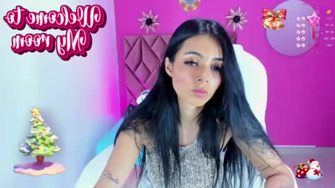 Snapshot of katia_sex25 chatting on December 18, 6:32 am Katia online show from December 18, 6:32 am