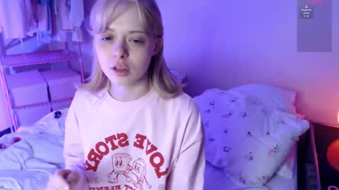 Katie Deville online show from February 15, 1:24 am