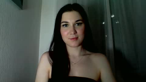katie_foxi online show from May 31, 9:05 pm