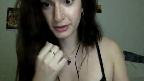 Snapshot of katie_jones_30 chatting on July 24, 8:40 pm katie_jones_30 online show from July 24, 8:40 pm