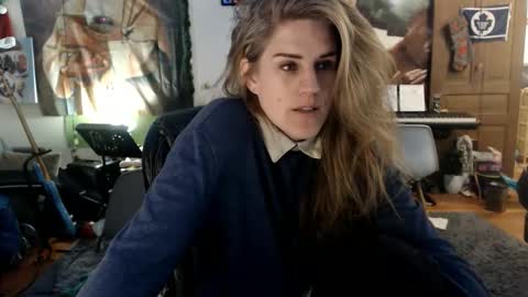 Katie online show from April 10, 5:01 am