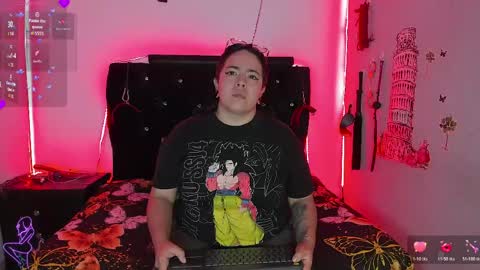 SHARON  KATIEE online show from April 13, 12:21 pm